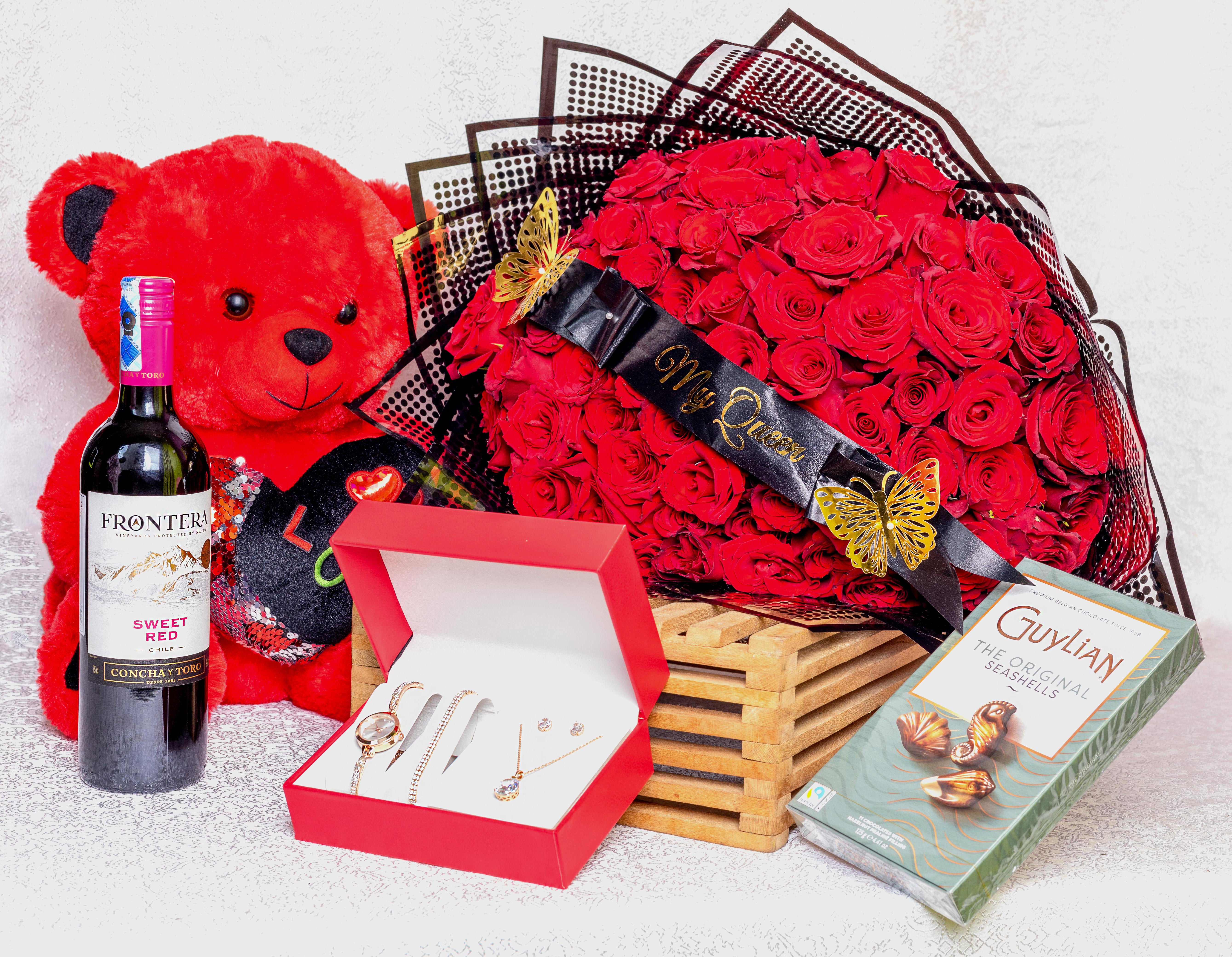 100 Red Roses Bouquet max combo