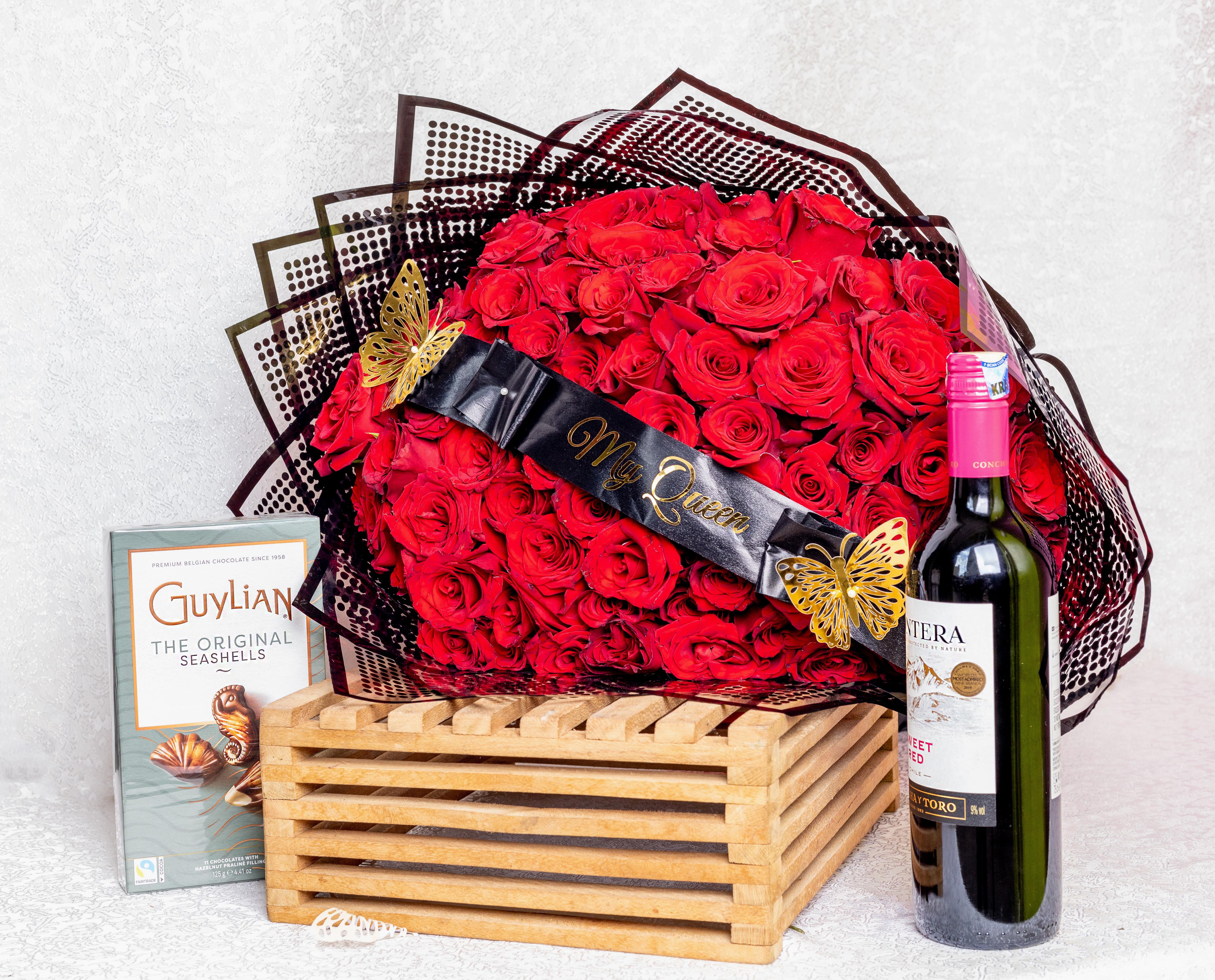 100 Red Roses Mini Combo