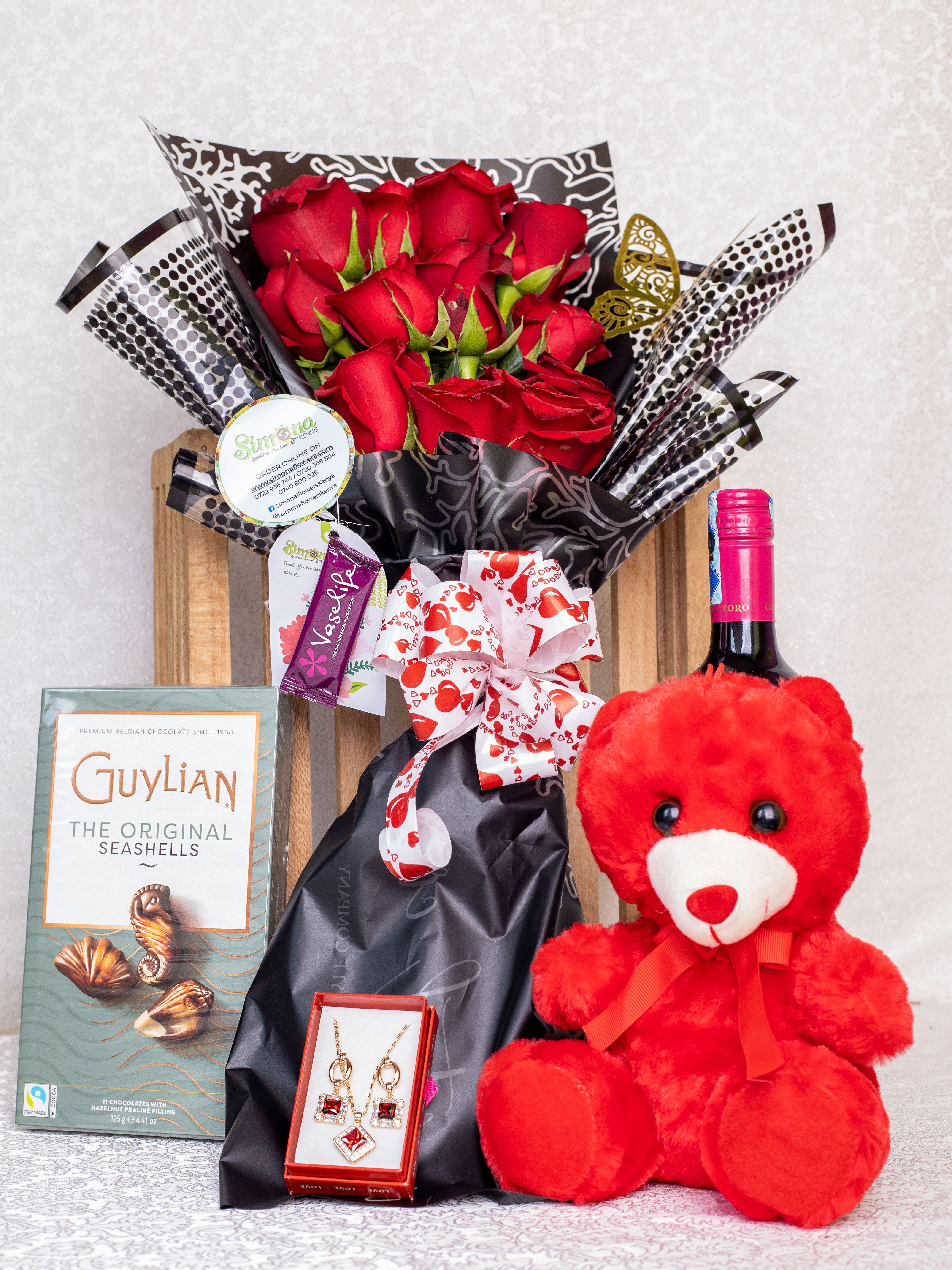 Loving Dozen Bouquet Max Combo