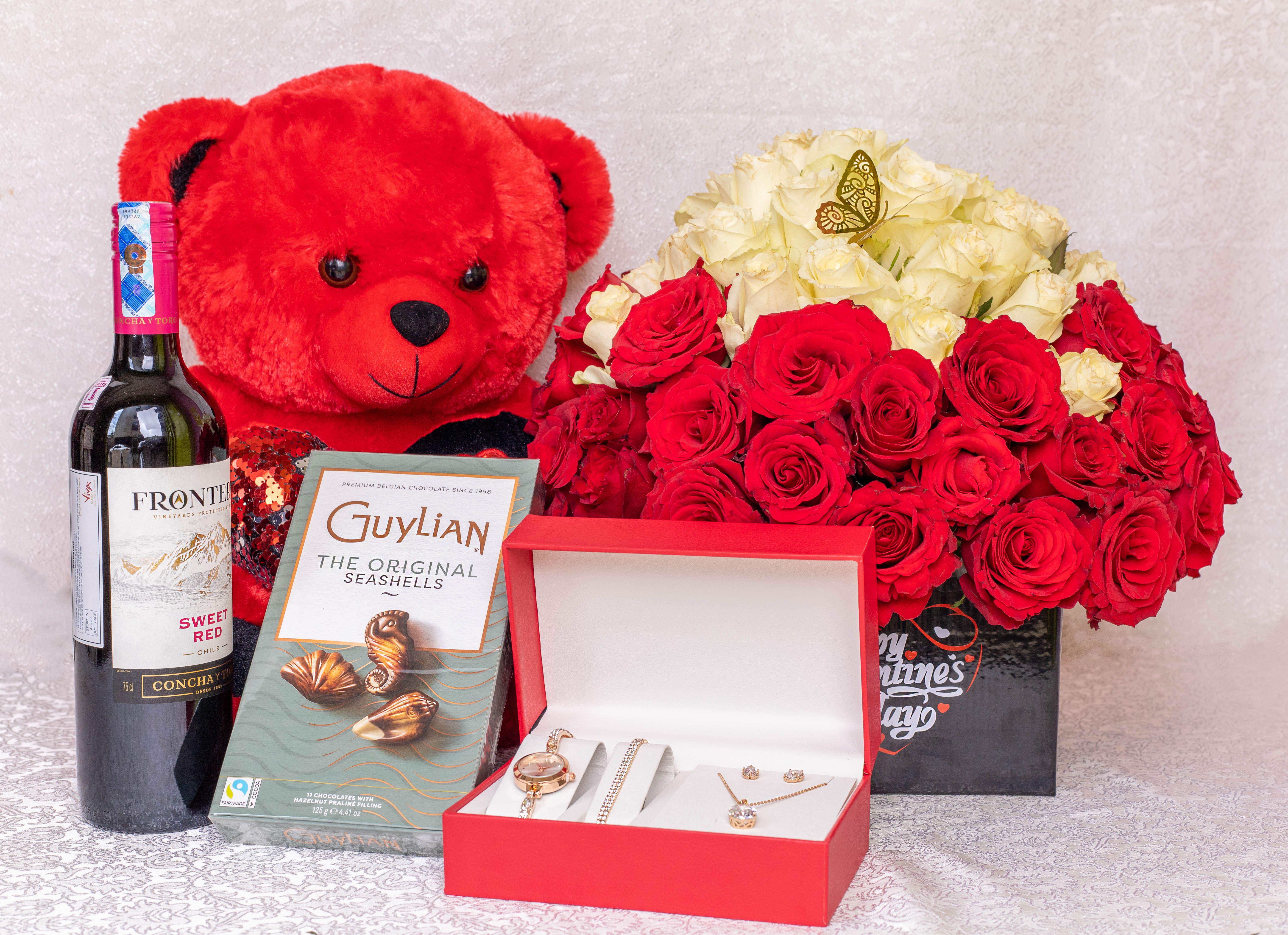 Royal Romance Box Max Combo