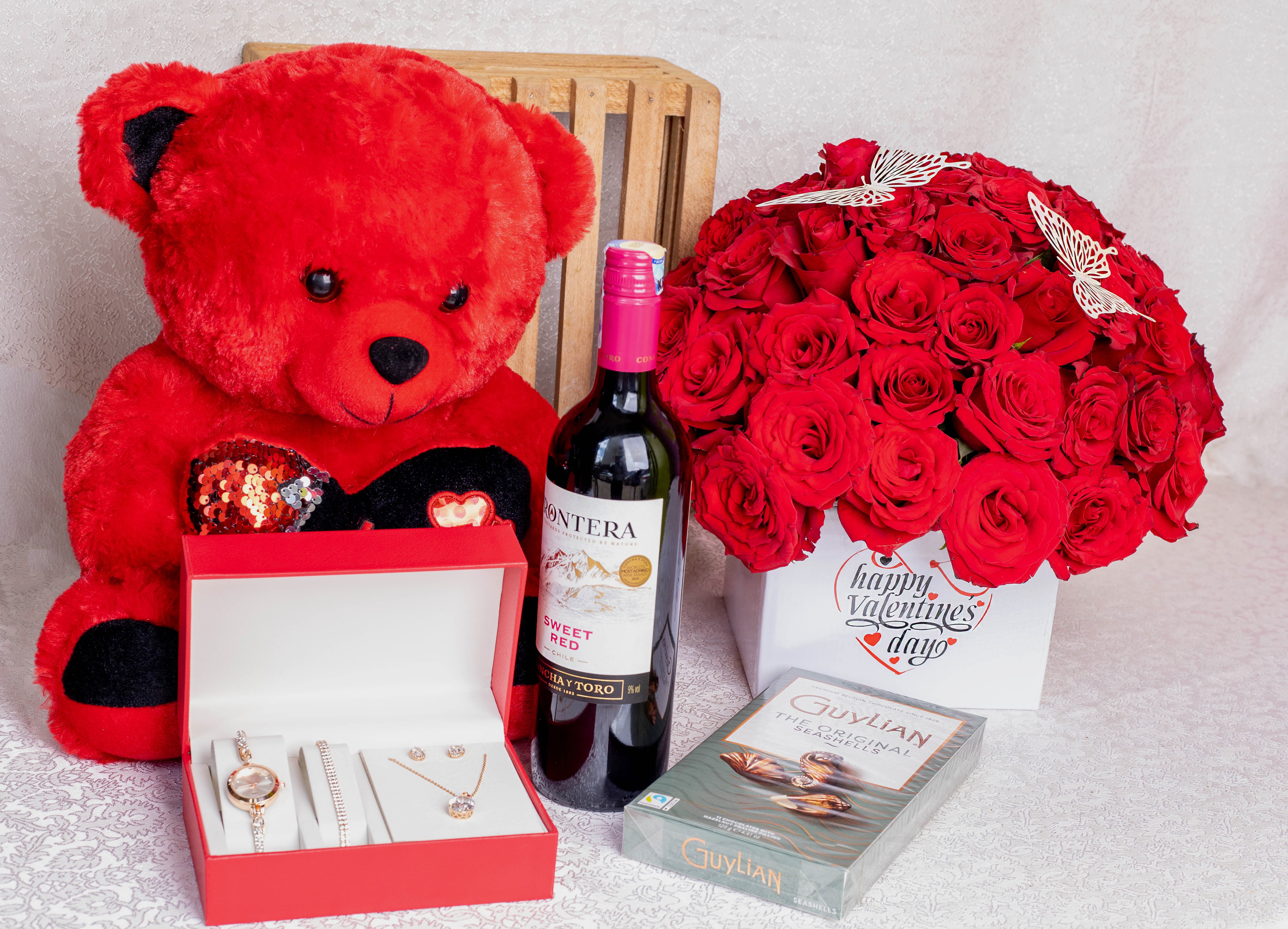 Royal Romance Box Max Combo