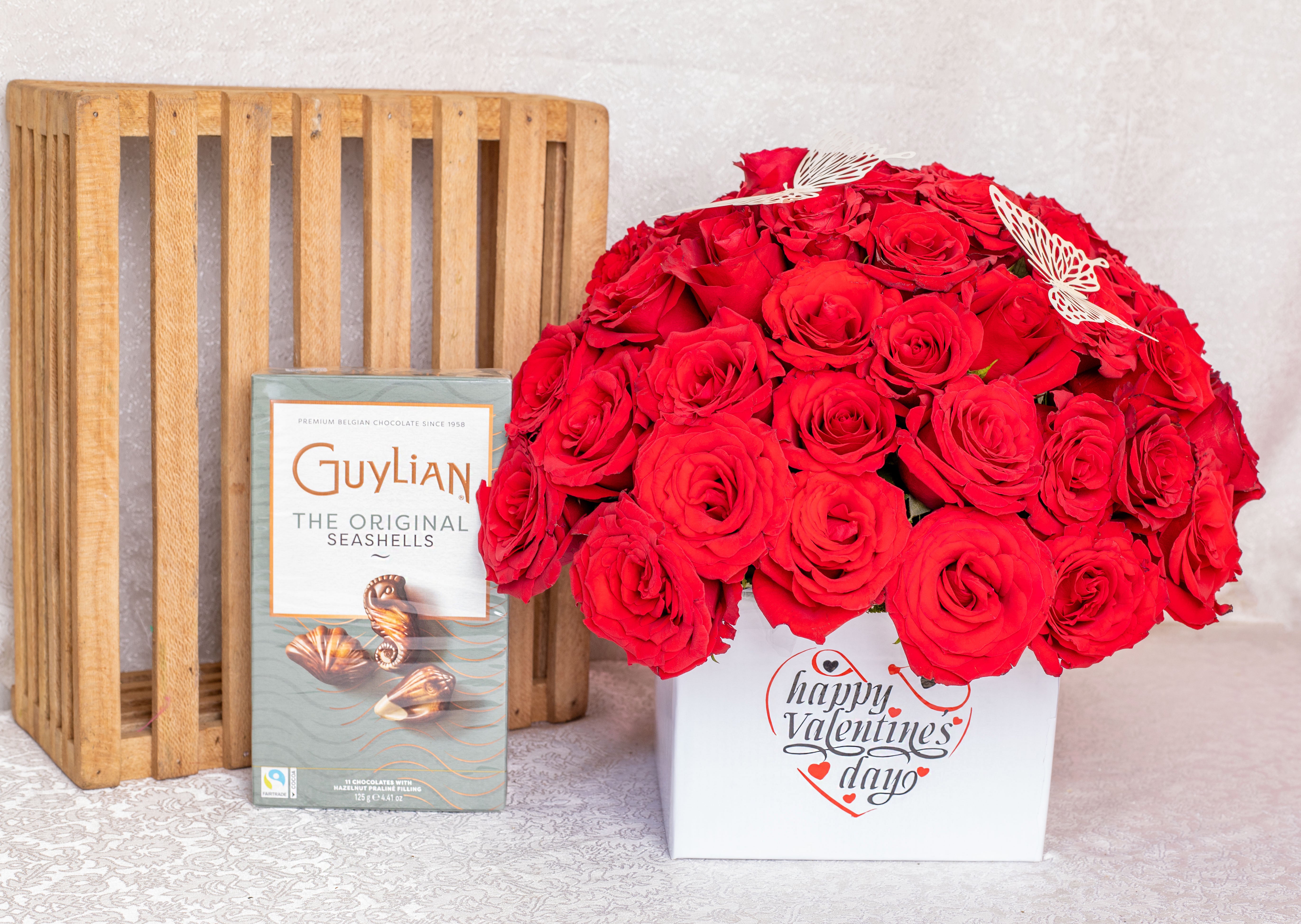 Royal Romance Box with Chocolates