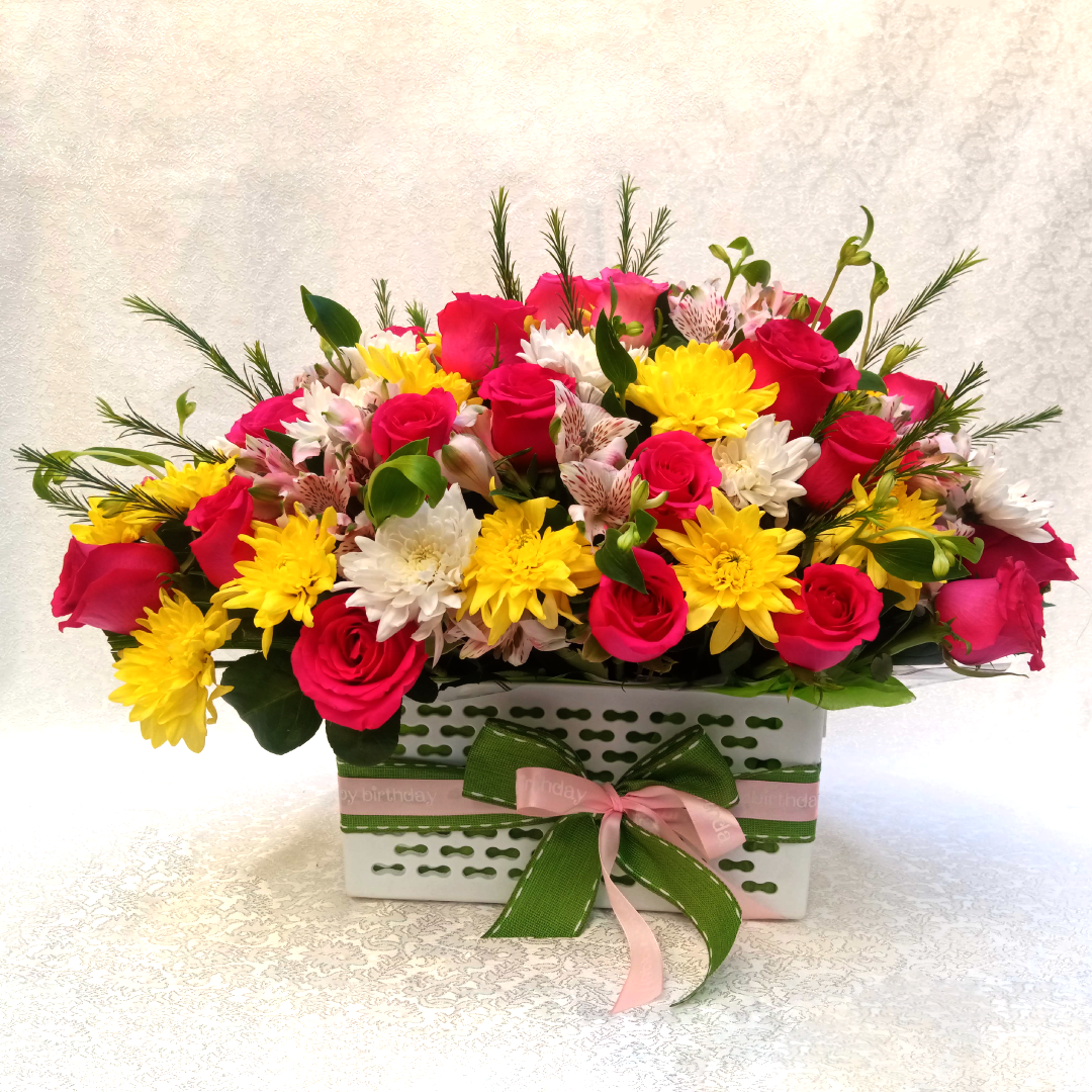 The Always & Forever Bouquet by Simona Flowers Kenya, is a royal box flower arrangement sure to bring a smile to someone on their birthday or anniversary. It is prepared with: Roses Chrysanthemums with a couple of flower fillers