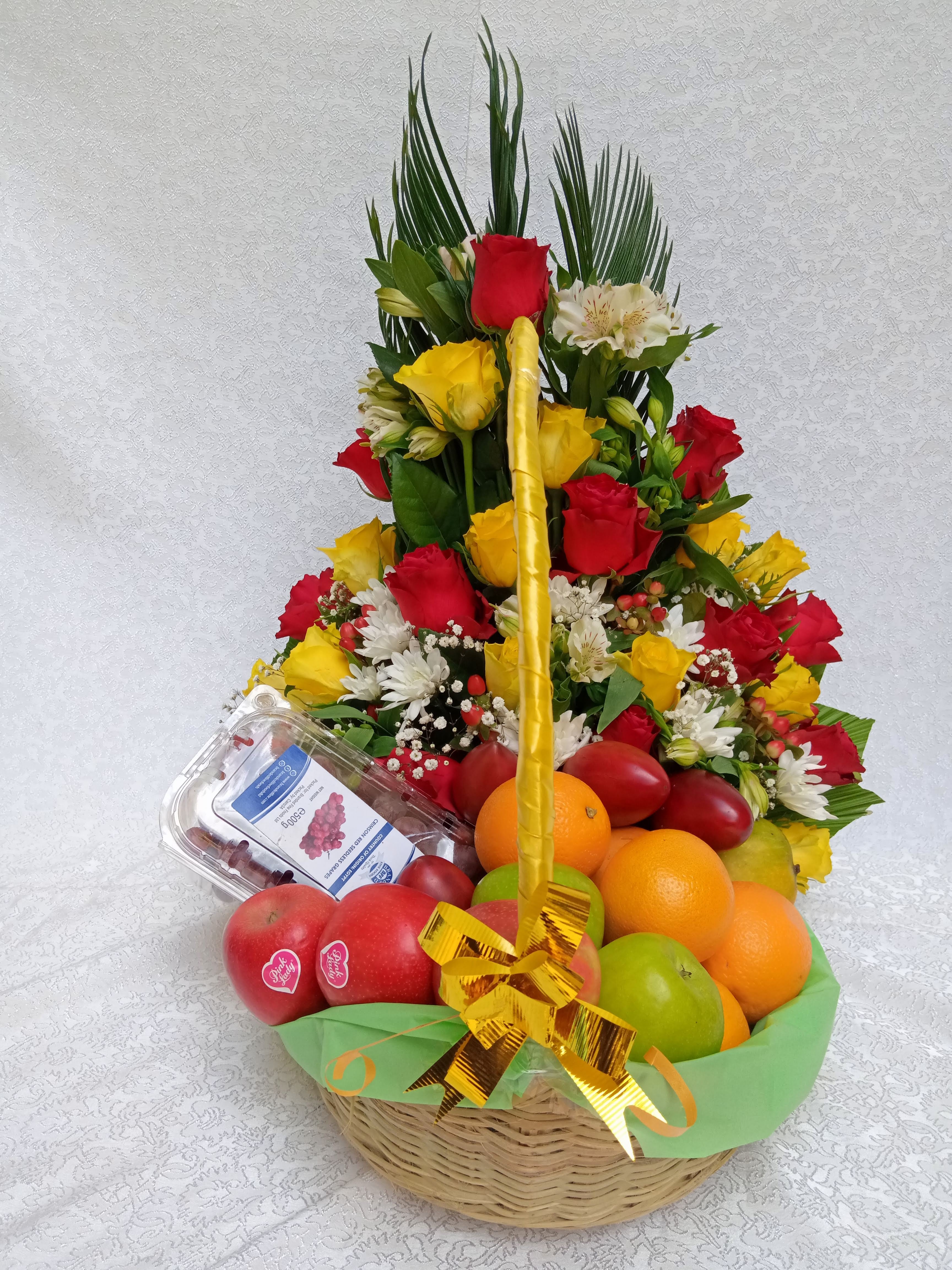 Bouncing baby combo for new mum and new baby girl and baby boy by Simona Flowers