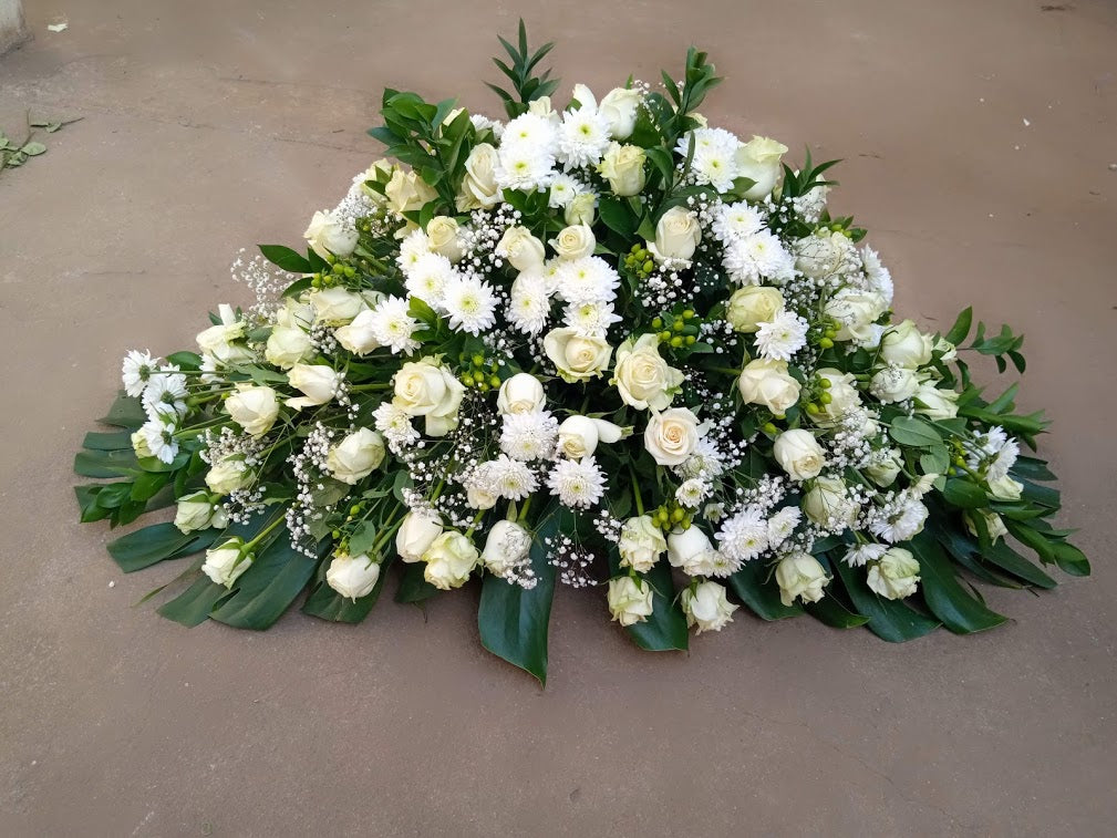 Elegant tribute casket