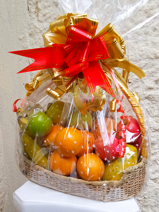 Sweet Taste fruit basket by Simona Flowers