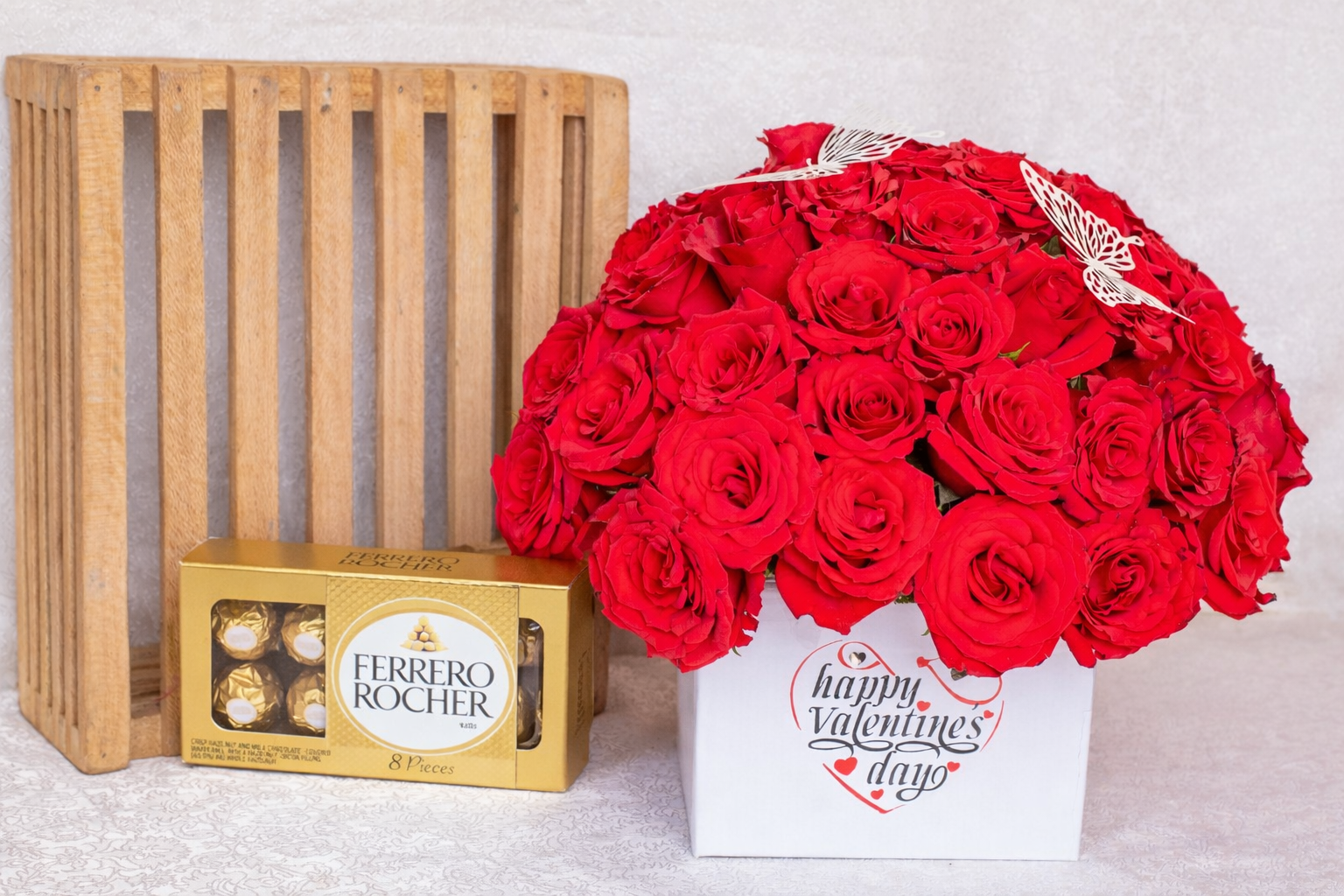 Royal Romance Box with Chocolates