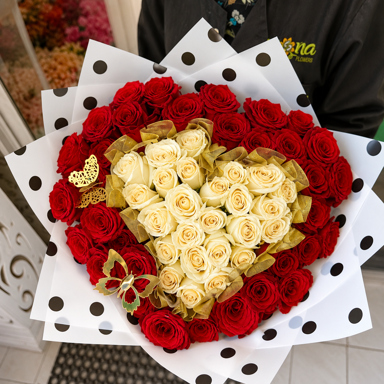 Mapenzi Hand Bouquet