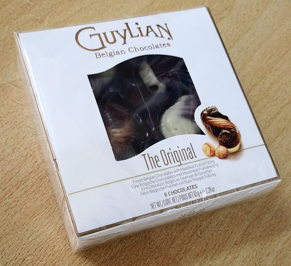 Simona Flowers - The 42g box of Belgian Guylian chocolates is a wonderful gift to surprise your special someone on their special day. Be it on their birthday, graduation or even on romantic occasions such as Valentine's Day or just because.  The box contains 4 delicious seahorse-shaped chocolates.
